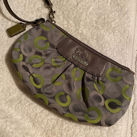 Coach Optic Wristlet Large - Picture 1 of 8